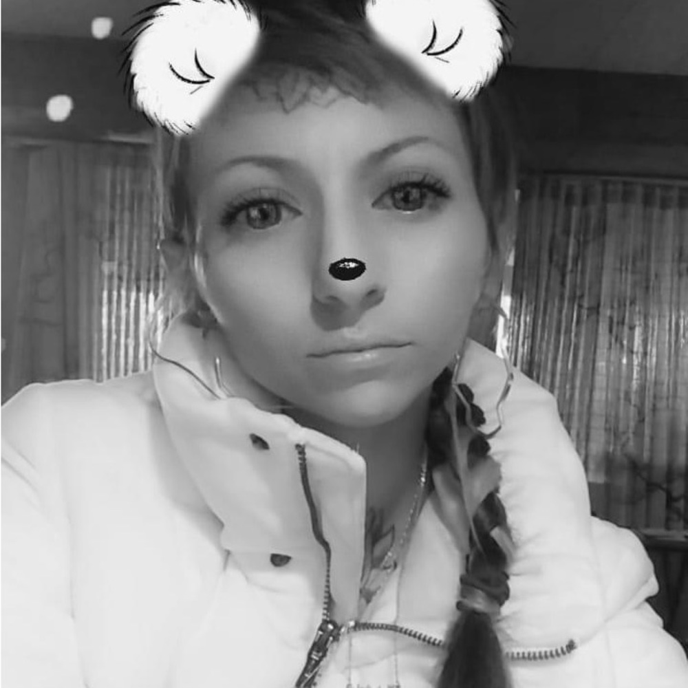 Meet your Posher, Sᴛᴇᴠɪᴇ